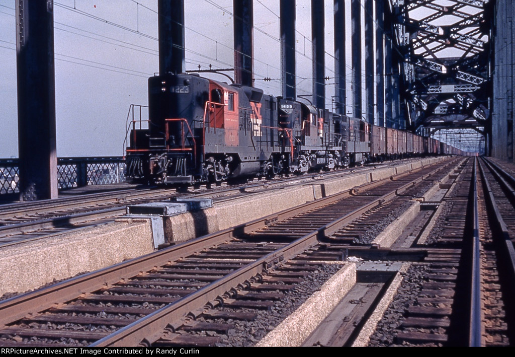 NH 1223 on Hell Gate crossing of the East River